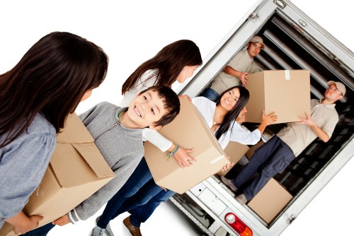 Moving truck service for homes and businesses in Finchley