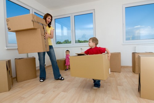 Local commercial office move support in Finchley